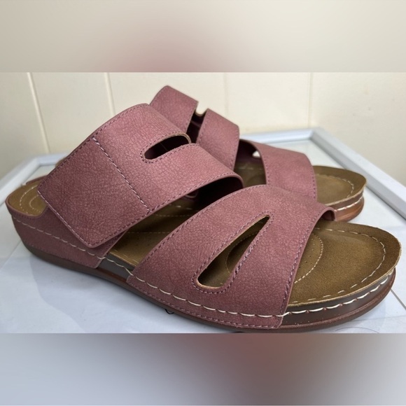 East Street Pink Sandals Size 9 - Picture 1 of 4